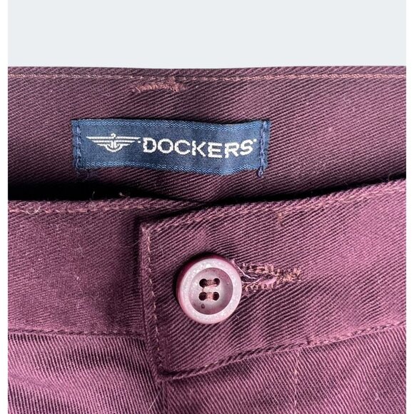 Dockers Women’s Flat Front Slim Tapered Pants Khaki Burgundy Size 12L - Picture 6 of 16
